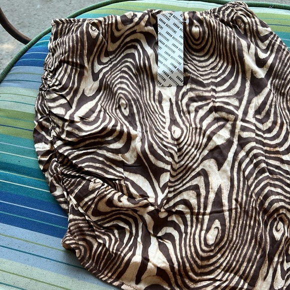 Skirt by urban outfitters - Picture 1 of 4